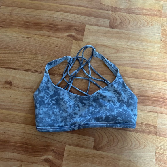 lululemon bra size 4 - Picture 3 of 4
